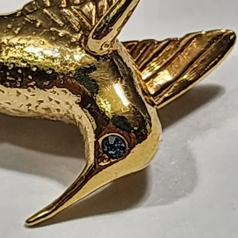 Hummingbird In Flight Blue Rhinestone Eye Brooch Gold Tone Krementz Vintage